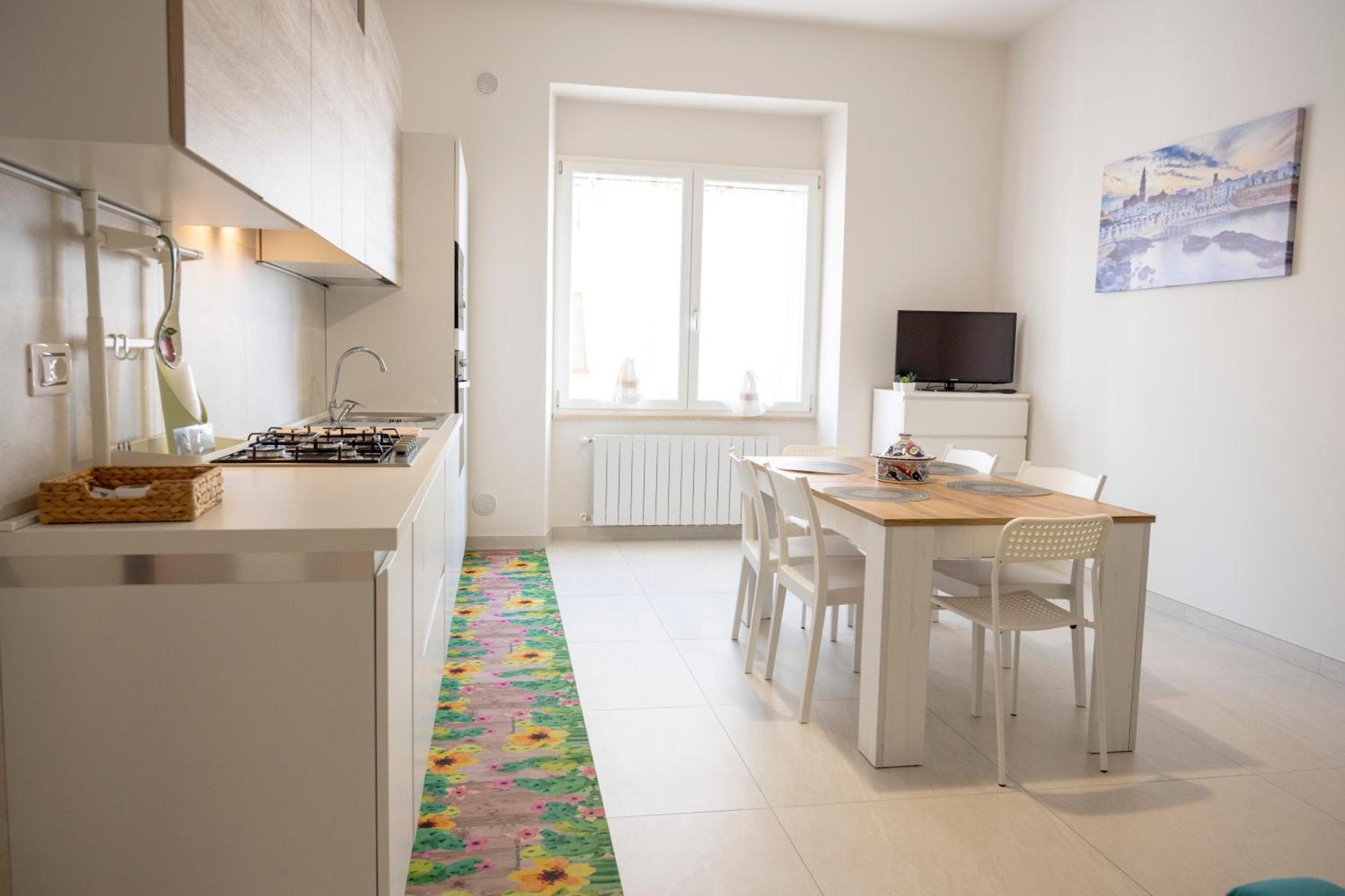 Amare Apartment Near The Sea Monopoli Exterior photo