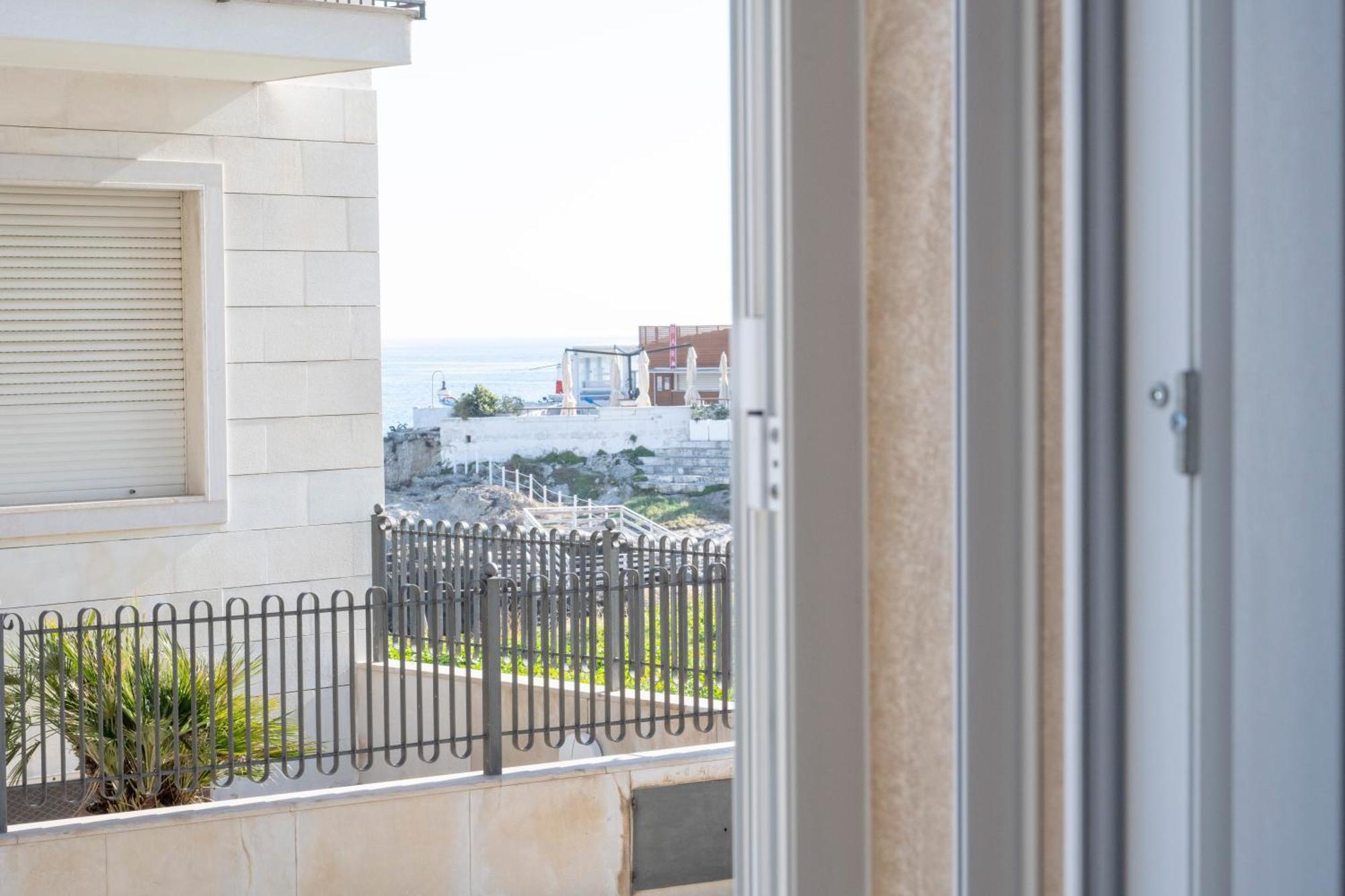 Amare Apartment Near The Sea Monopoli Exterior photo